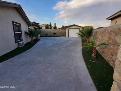 765 Desert Star Dr, Horizon City, TX 79928 - photo 3