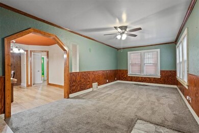 122 E Highland Ave, Saint Joseph, MO 64505 - photo 3
