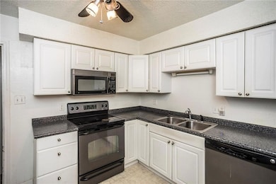 1335 E 28th St, Des Moines, IA 50317 - photo 2