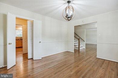 5313 Kaywood Ct, Fairfax, VA 22032 - photo 5