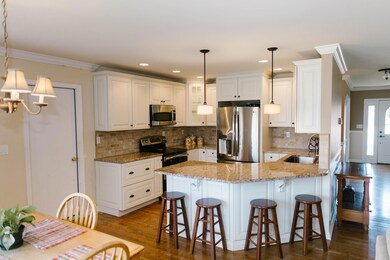 8704 Sanctuary Ln, Louisville, KY 40291 - photo 5