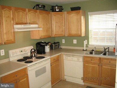 2505 Shelley Cir unit 2C, Frederick, MD 21702 - photo 2