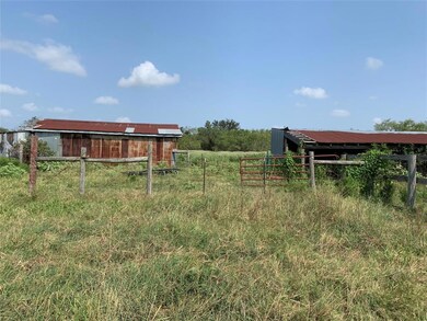 335 SE County Road 3071, Mildred, TX 75109 - photo 4