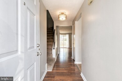 7215 Procopio Cir, Columbia, MD 21046 - photo 2