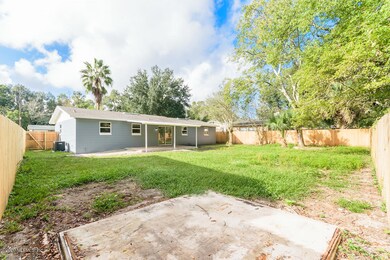 6819 Medellin Ct, Jacksonville, FL 32210 - photo 3