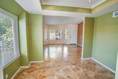 Dining into livingroom