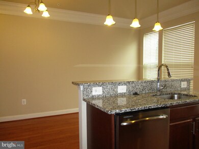 11924 Weybridge Ln, Germantown, MD 20876 - photo 4