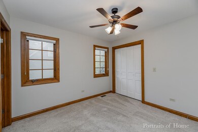 610 N Wright St, Naperville, IL 60563 - photo 2