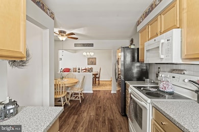 1475 Mount Holly Rd unit O7, Beverly, NJ 08010 - photo 7