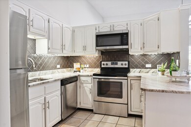 120 Douglas St unit B5, Chattanooga, TN 37403 - photo 2