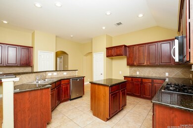 3427 Highline Trail, San Antonio, TX 78261 - photo 7