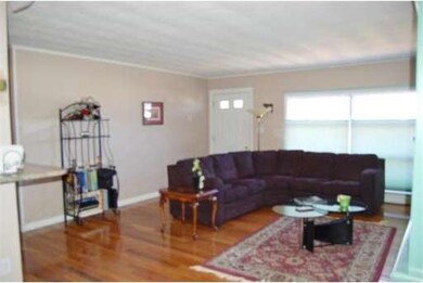 8 Mckenney Cir, Andover, MA 01810 - photo 3