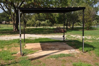 1017 County Road 4699, Boyd, TX 76023 - photo 6