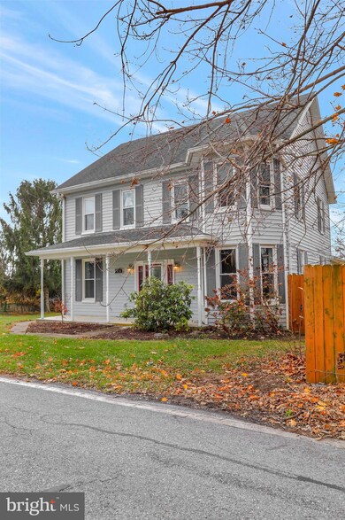 934 Milnor Rd, Greencastle, PA 17225 - photo 2