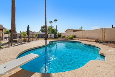 020__941 N Sericin Cir