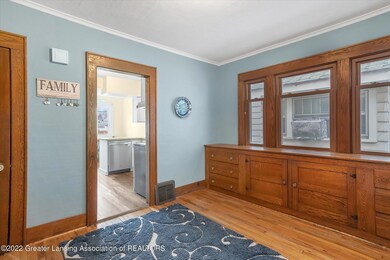 1022 Parker St, Lansing, MI 48912 - photo 5