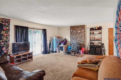 38933 SW 3rd Ave, Scio, OR 97374 - photo 4