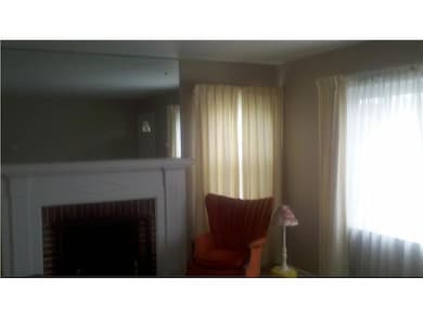 512 E Royal Forest Blvd, Columbus, OH 43214 - photo 2