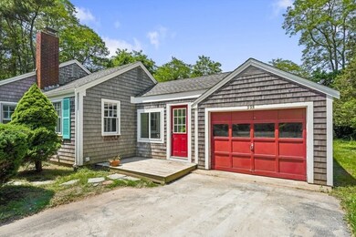 595 Phinneys Ln, Centerville, MA 02632 - photo 5