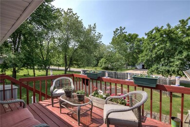 2852 Neptune Ct, Eau Claire, WI 54703 - photo 3