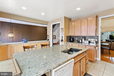 9275 Laurel Ridge Crossing Rd, Lorton, VA 22079 - photo 5