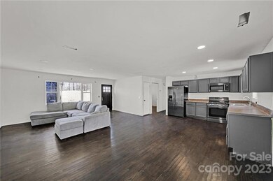 507 Lake View Dr, Fort Mill, SC 29715 - photo 5