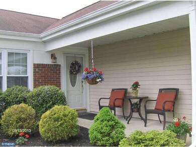 247 Huntington Dr, Southampton, NJ 08088 - photo 3