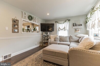 330 Mecray Ln, Maple Shade, NJ 08052 - photo 6