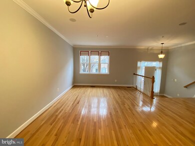 640 Cedar Spring St, Gaithersburg, MD 20877 - photo 4