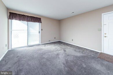 94 Claire Ct unit 4, Blackwood, NJ 08012 - photo 3