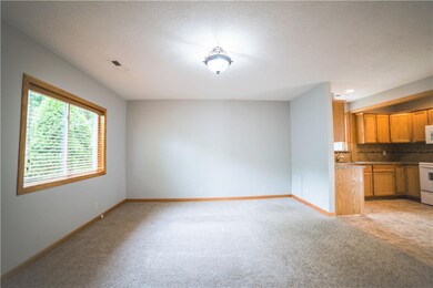 4016 56th St, Des Moines, IA 50310 - photo 3