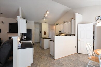 8759 Kaitlin Ct, Mechanicsville, VA 23116 - photo 7