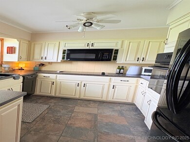 1681 S Ash Ave, Broken Arrow, OK 74012 - photo 7