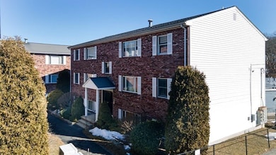 50 Clark St unit 12, Fall River, MA 02720 - photo 2