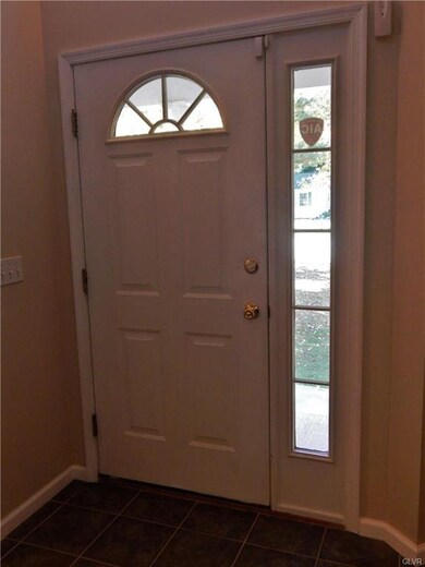 2527 Mccormack Ln, Kunkletown, PA 18058 - photo 3