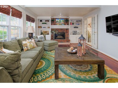 2462 Mustang Ct, West Linn, OR 97068 - photo 4