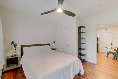 26 Cliff Ave unit 2, Newport, RI 02840 - photo 4