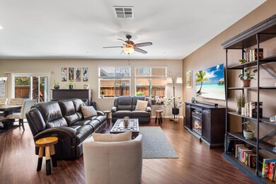 3423 Arrowhead Ct, Rosamond, CA 93560 - photo 3