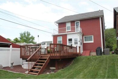 330 E Elm St, Reading, PA 19607 - photo 4