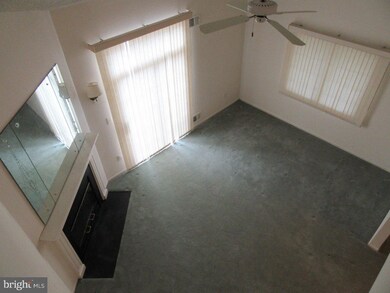 74 Winthrop Rd unit C, Monroe Township, NJ 08831 - photo 4