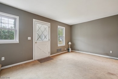 327 Manning Ave, North Plainfield, NJ 07060 - photo 5