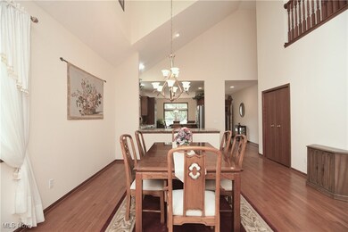 527 Cheswyck Ct, Copley, OH 44321 - photo 4