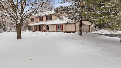 S14W31855 High Meadow Ln, Delafield, WI 53018 - photo 3