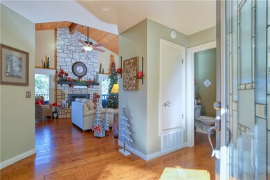 583 Plymouth St, Cambria, CA 93428 - photo 4