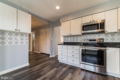 7104 Renwick Ct, Glen Burnie, MD 21061 - photo 4