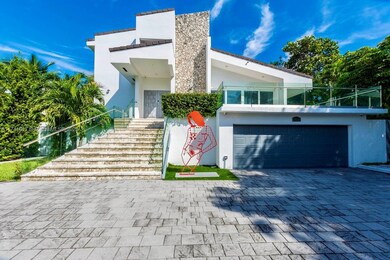 891 N Venetian Dr, Miami Beach, FL 33139 - photo 2