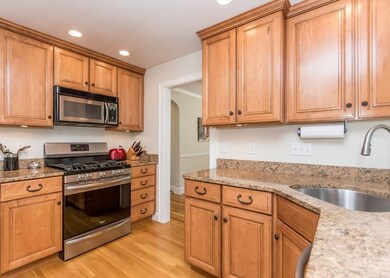28 Hemlock St, Needham, MA 02492 - photo 7