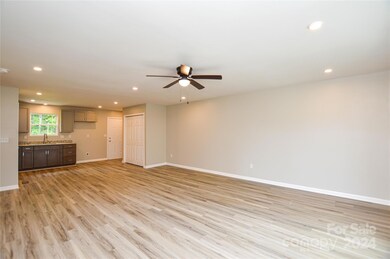 220 Aspen Dr, Gastonia, NC 28052 - photo 6