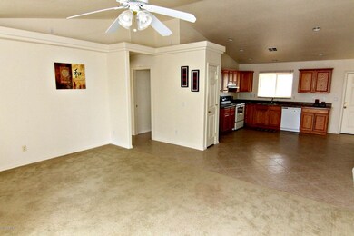 Family Room (3)