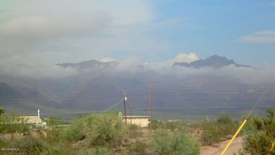 GREAT VIEWS OF THE SUPERSTITION MOUNTAIN